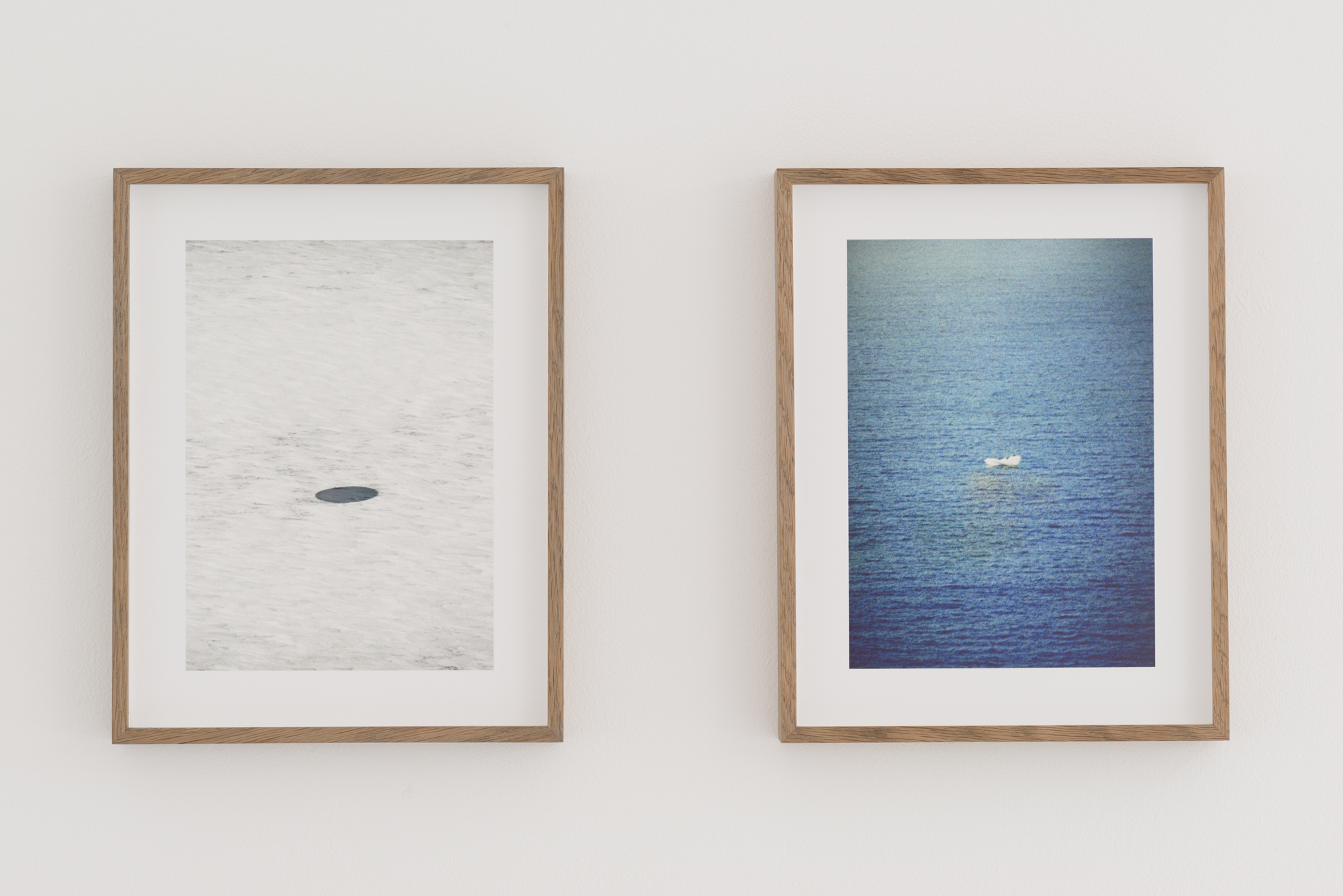 o.T. (Splashdown 3), o.T. (Touchdown 2), 2017, archival pigment prints, each 28 x 22 cm